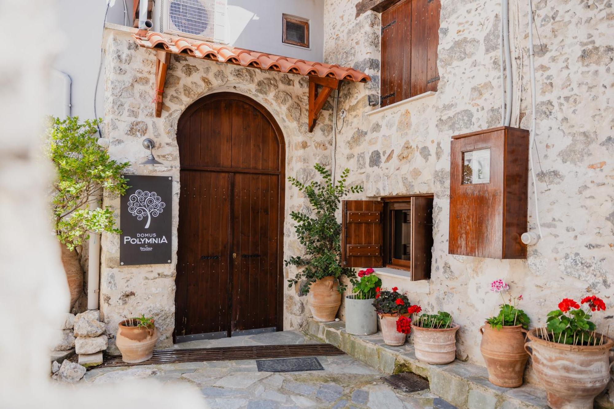 Apartment Domus Polymnia, Hospitality At Its Best! *