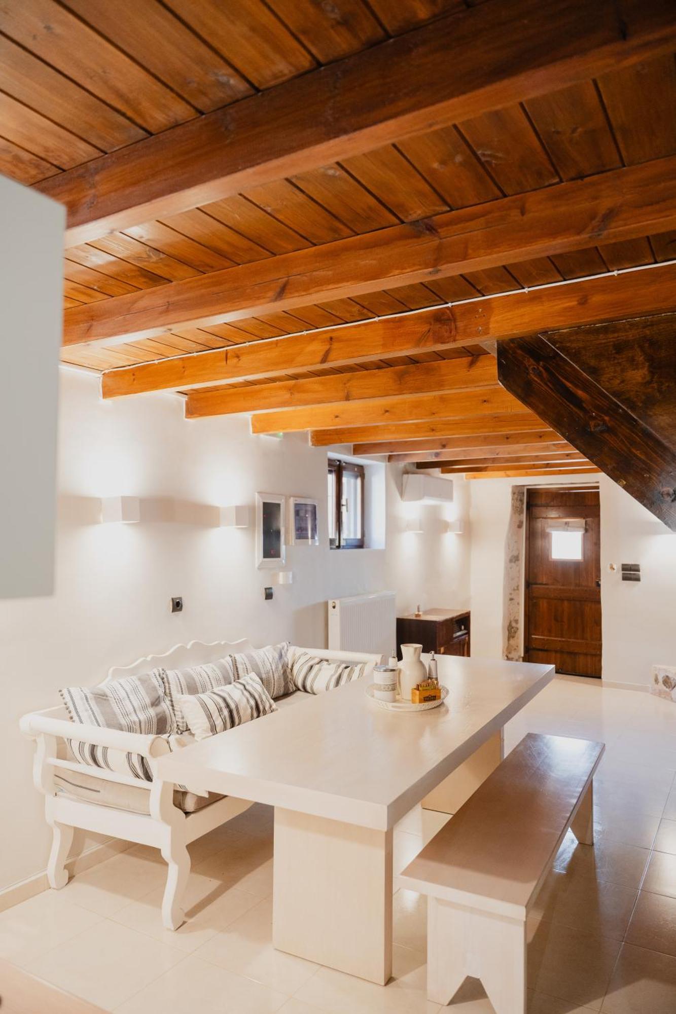 Domus Polymnia, Hospitality At Its Best! Apartment Spílion